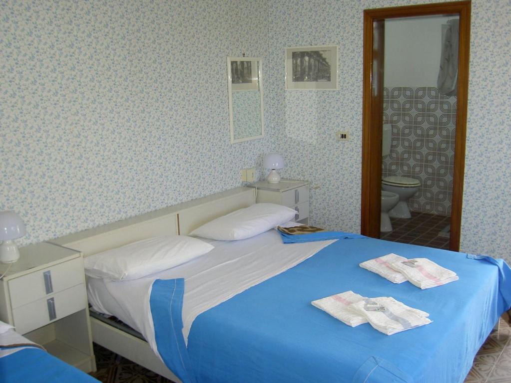 Hotel Baia Del Sole Paestum Zimmer foto
